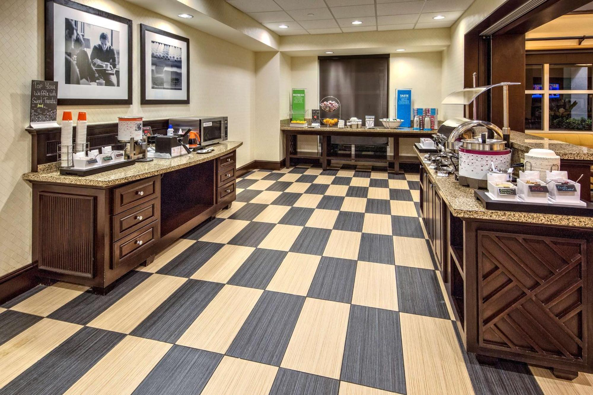 Hampton Inn & Suites Stuart-North Экстерьер фото