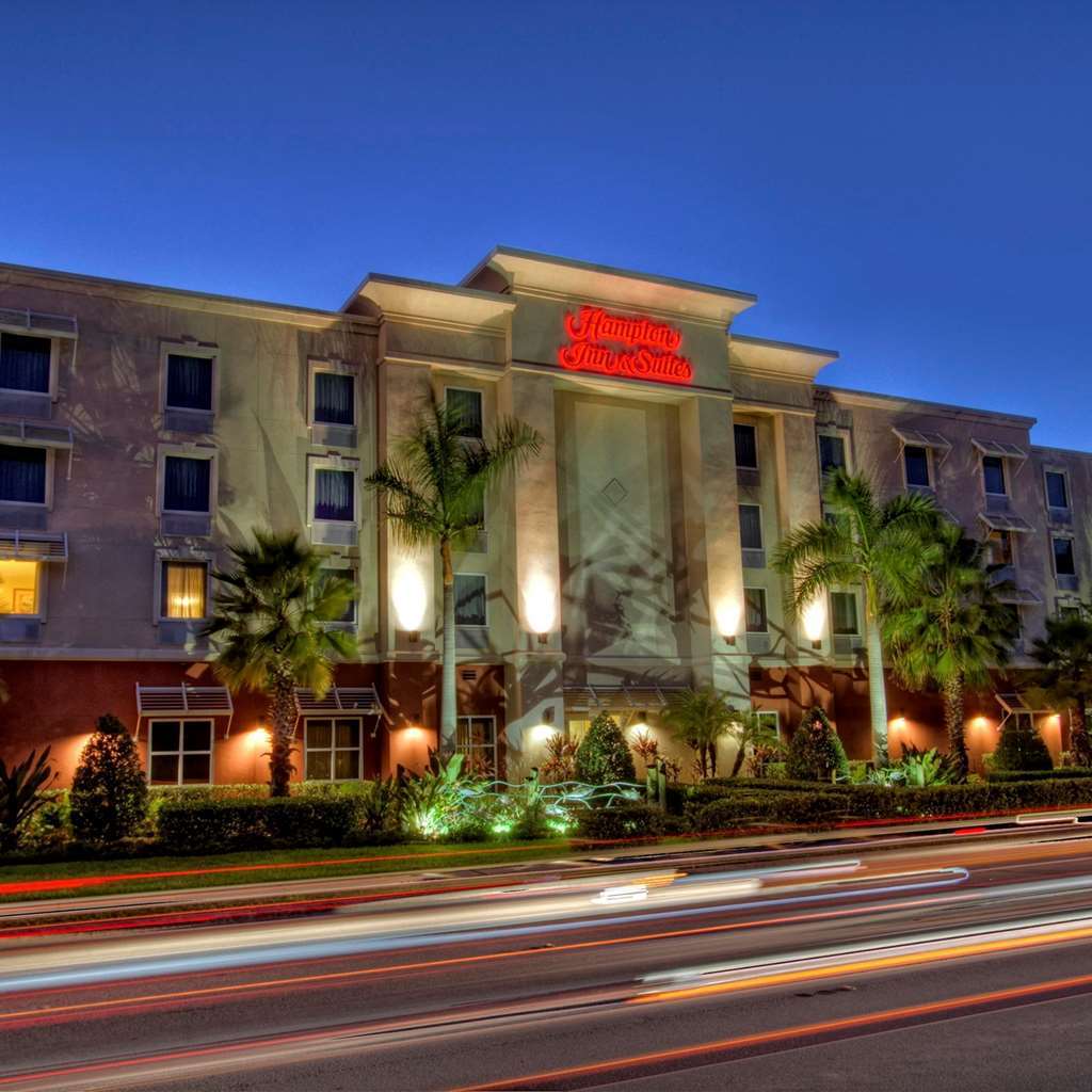 Hampton Inn & Suites Stuart-North Экстерьер фото